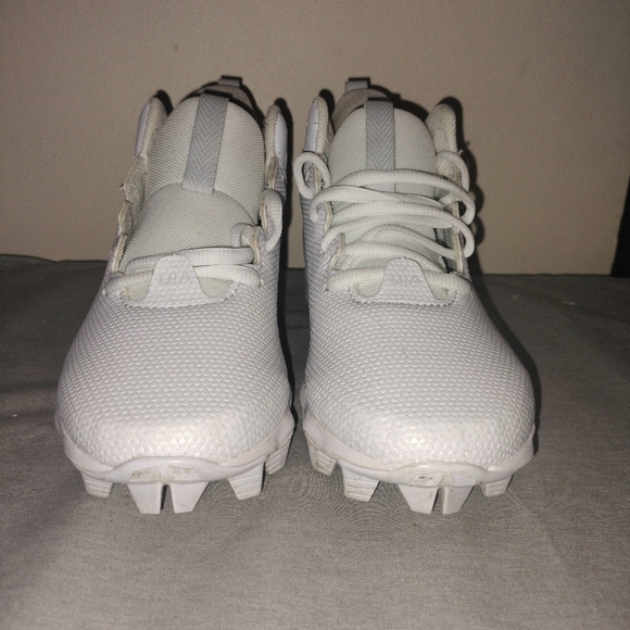 Used Under Armour Spotlight Franchise 3.0 RM Football Cleats size 3 - Picture 6 of 6